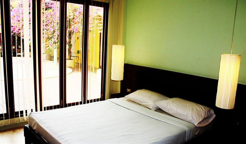 Smile House Guesthouse Chiang Mai Exterior foto